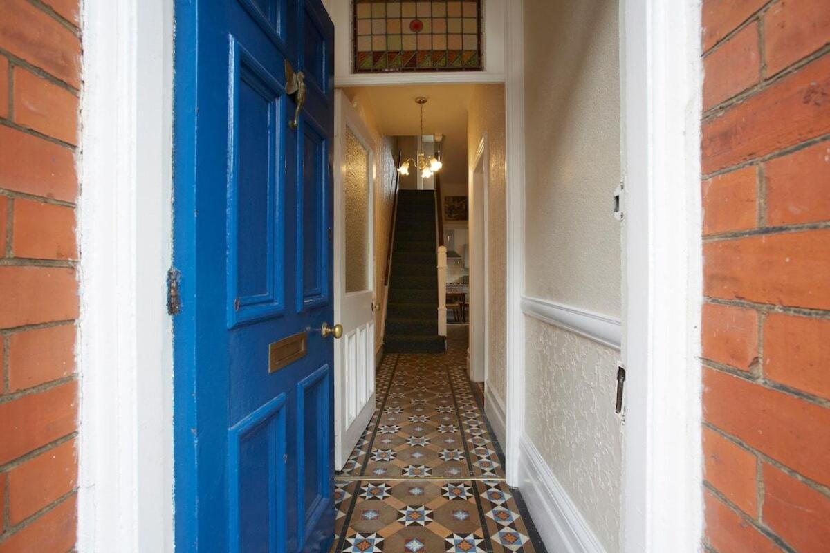 Vas' House York