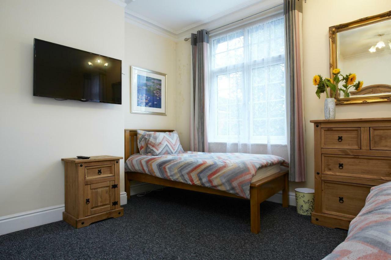 Hospedagem domiciliar Vas' House York
