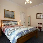 Vas\' York House